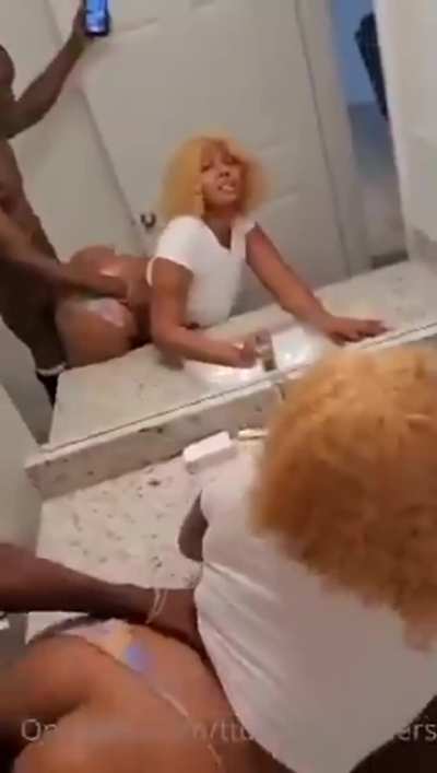 mirror sex