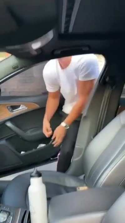 Sussy Car and Man