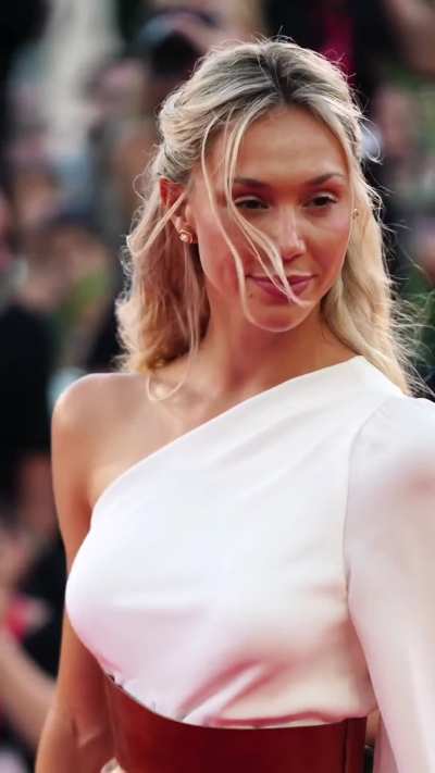 Alexis attends the "Succeder&agrave; Questa Notte" Screening during the 83rd Venice International Film Festival at Sala Grande in Venice | IG September 2026