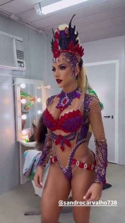 Gabi Martins