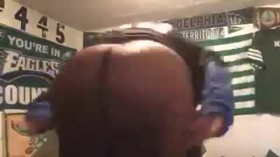 Kiss it eagles fans