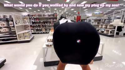 New public shopping & ass spreading video! (Link in comments!)