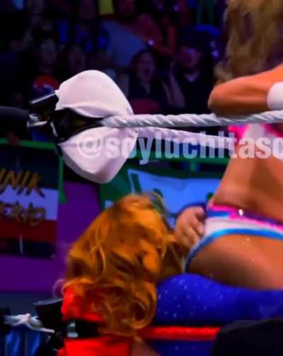 Lola Vice Stinkface a Chika Tormenta (otro angulo)