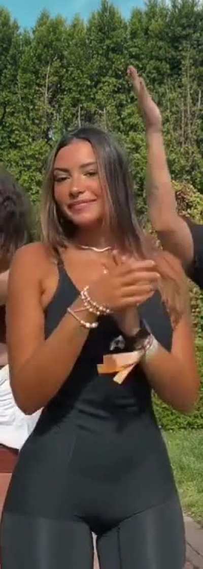 🍑👀
