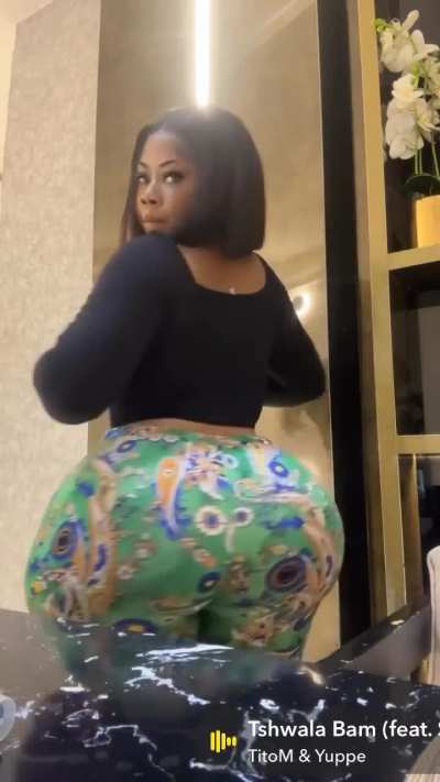 Yall are constantly asking what&rsquo;s the name of these women. I don&rsquo;t want this community to get nuked. Click the Link in the comments