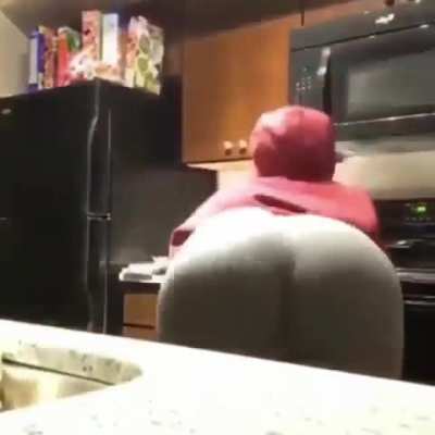 Throwback twerk