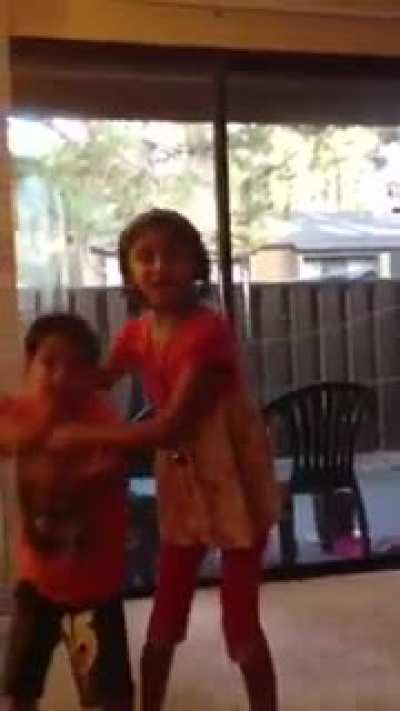 i was 3 or 4 in this video, it&rsquo;s from 2010 or 2011, i found it while going thru old pictures, my sister was singing and i wanted to ruin her moment, so she threw me