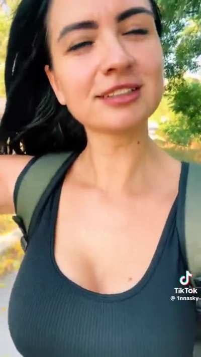@1nnaSky