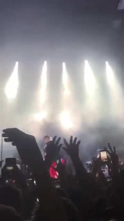 Juice throwing Ally's birthday cake as seen in the righteous music video