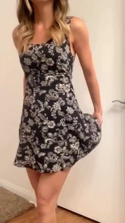 Summer&rsquo;s ending but I don&rsquo;t want to stop wearing cute dresses yet
