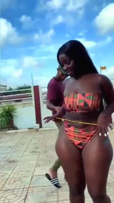Dark skin girl love
