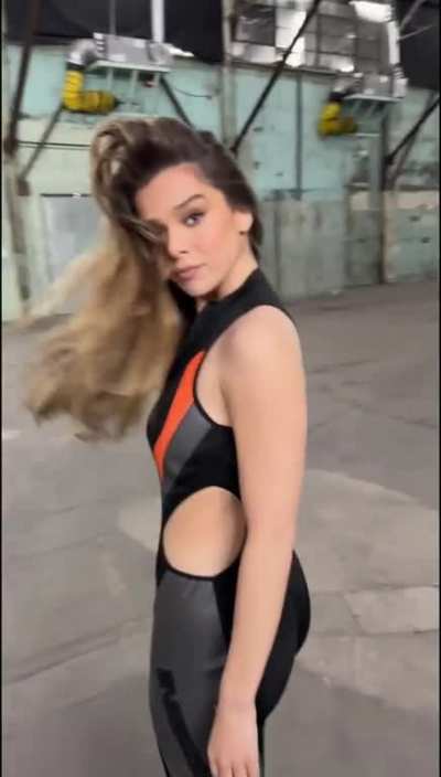 Hailee Steinfeld