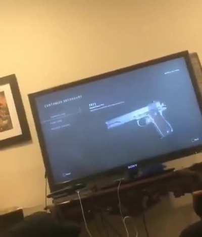 Bro look at that gun