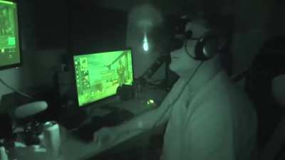 Do not play CS:GO with nightvision googles