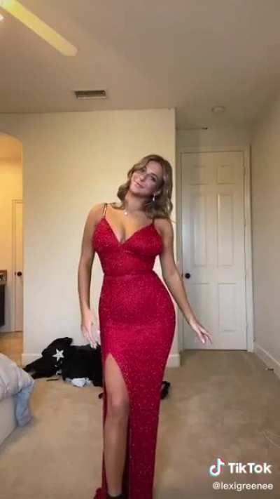 Red Dress @lexigreenee