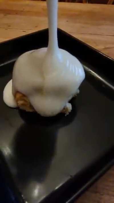 This cinnamon roll