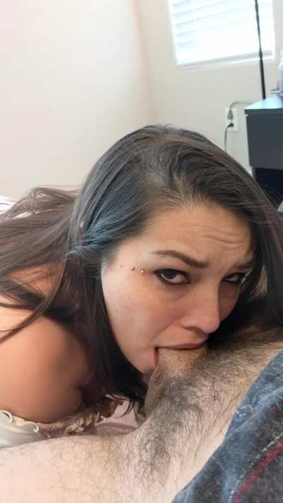 I love getting a huge load after getting my throat fucked 🤤