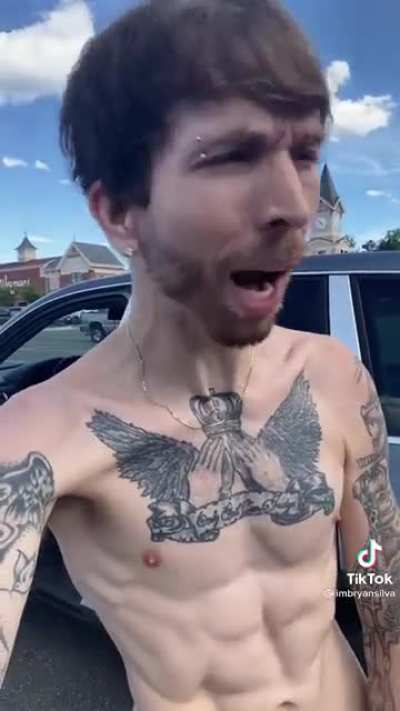 Don&rsquo;t ask homie why he shirtless 😤