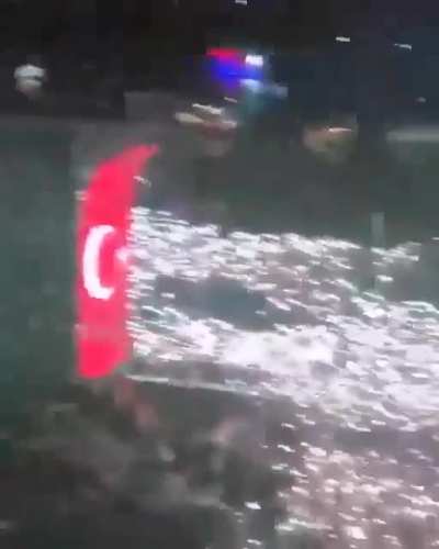 D&uuml;n, İzmir'in kurtuluşunun 100. yılı kutlamalarından.