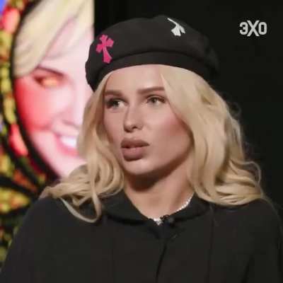 Российская певица Ханна в интервью объяснила, что такое патриотизм: &laquo;Я патриот. Я Паше сказала: второго ребенка я в Америке рожать точно не буду, поехали в Дубай&raquo;.