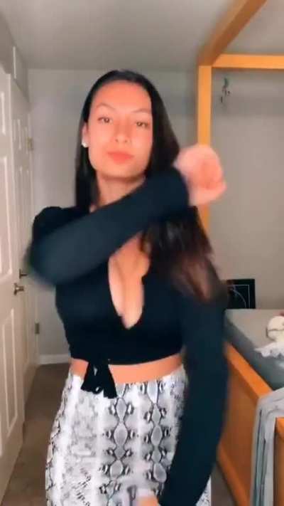Low Cut 1