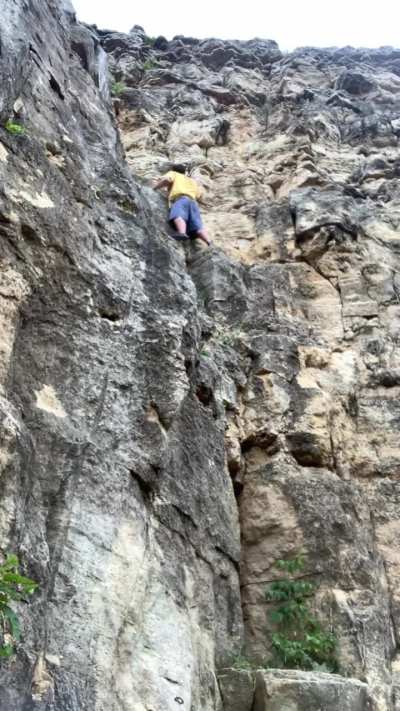 OG I almost fell 85 feet while freesoloing. This is the closest to death I&rsquo;ve ever gotten. Watch til the end and you&rsquo;ll see why 