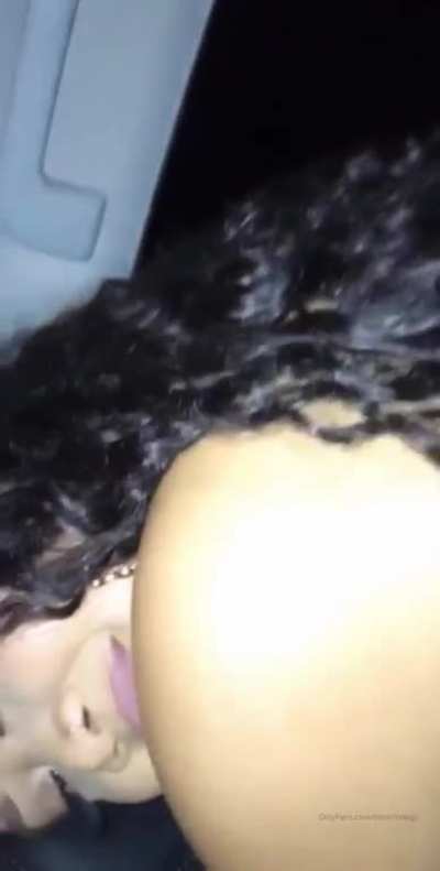 She stay wet wet