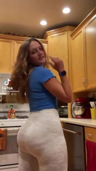Jeanie the PAWG