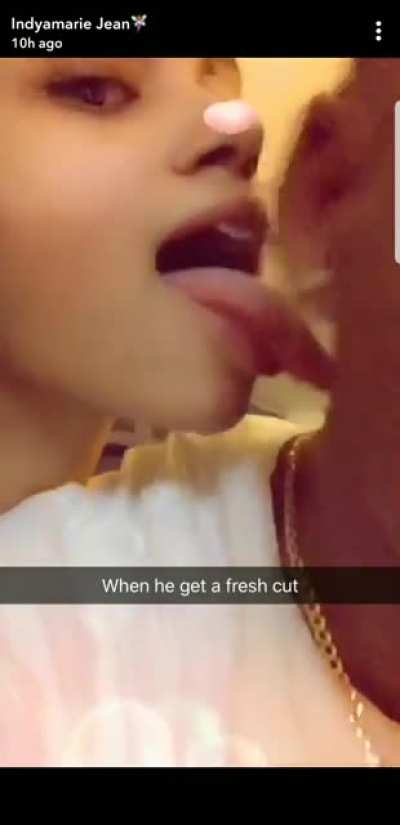 Tounguing her man