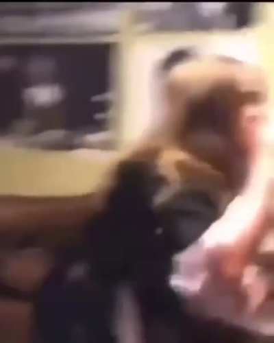 &ldquo;How can she slap?!&rdquo;