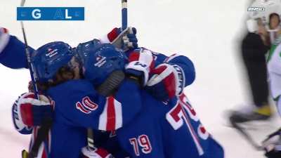 [DAL 1-(1) NYR] K'Andre Miller ties the game with less than a second left in regulation