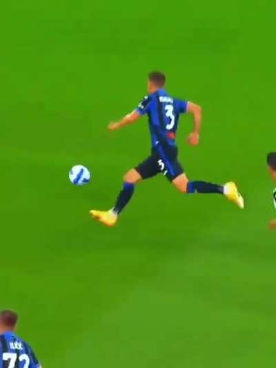 At first you'll all see Cristiano action than you'll see someone coming from behind running and scoring the goal. please 🙏 give the chance to PAULO DYBALA LA JOYA .. GIVE HIM TIME TO PLAY EVEN FEW MINUTES HE'LL DO THE DIFFERENCE