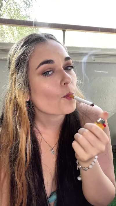 A new update on me trying to double the amount of cigs I smoke in a day &amp;amp; a smoking interview, posted on my 0F feed, no ppv. The video is 27min long and I chain smoke 4 cigs in it❤️