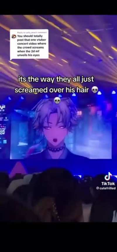 The crowd goes wild over anime eyes 🤦&zwj;♀️🤦&zwj;♀️