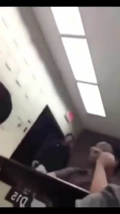 GET THE FUCK ON MY ROOM İ PLAY MAYNKREFT