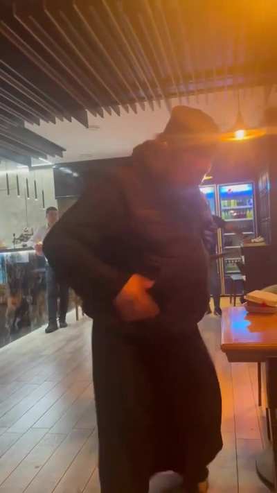 Ia rupt cocoaşa la pop&atilde;