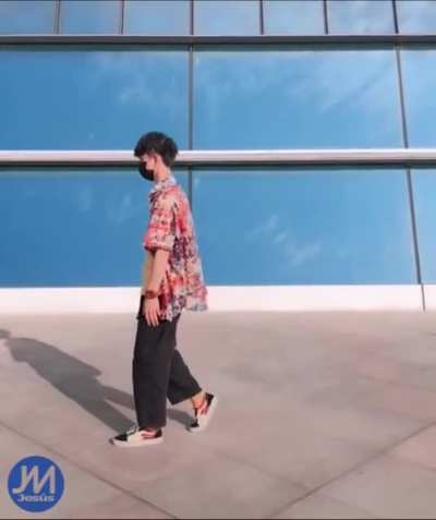 Ei se voc&ecirc; est&aacute; estressado ou&ccedil;a essa m&uacute;sica relaxante um presente meu