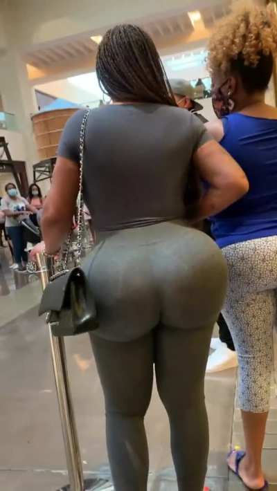 Thick Ebony Milf with Large Butt Cheeks