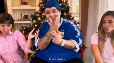 M&iacute; sobrino de 8 a&ntilde;os en la cena de navidad
