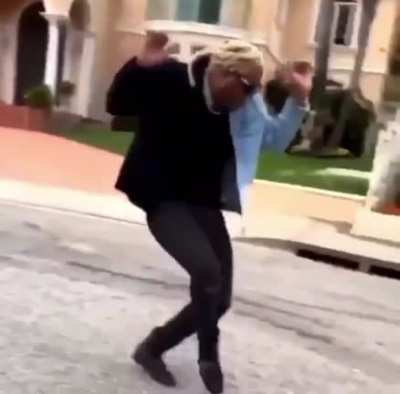 Who says you can&rsquo;t dance to Frank?