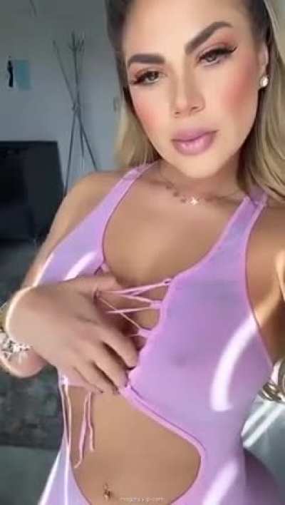 😋