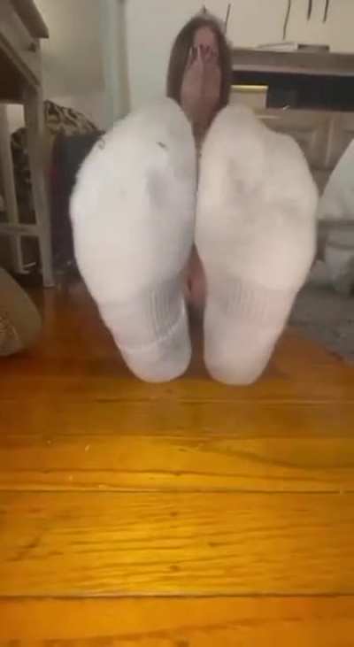 sellin videos just like this one all my videos are 10-20 minutes long 10$