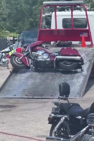 that&rsquo;s one way to load a motorcycle onto a tow truck&hellip;