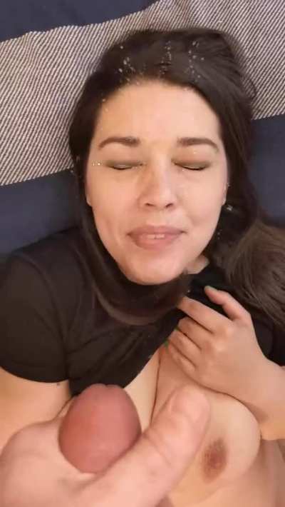 She's begging for cum