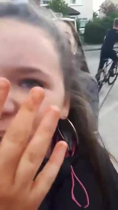 Karen harrases mexican man for speaking spanish in Ireland