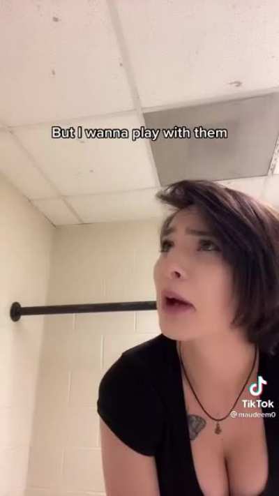 No play with Elmo