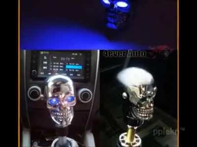 Red &amp;amp; blue skulls, rawr so scary XD
