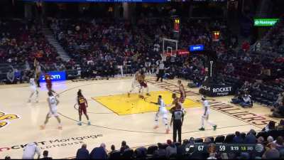 [Highlight] The Jazz put on a passing clinic, ending with an open Mitchell three