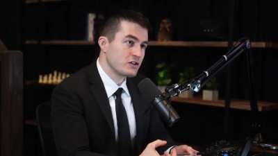 Lex Fridman being a "centrist "