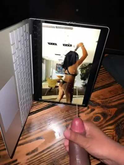 Huge load for Malu dm for private trib